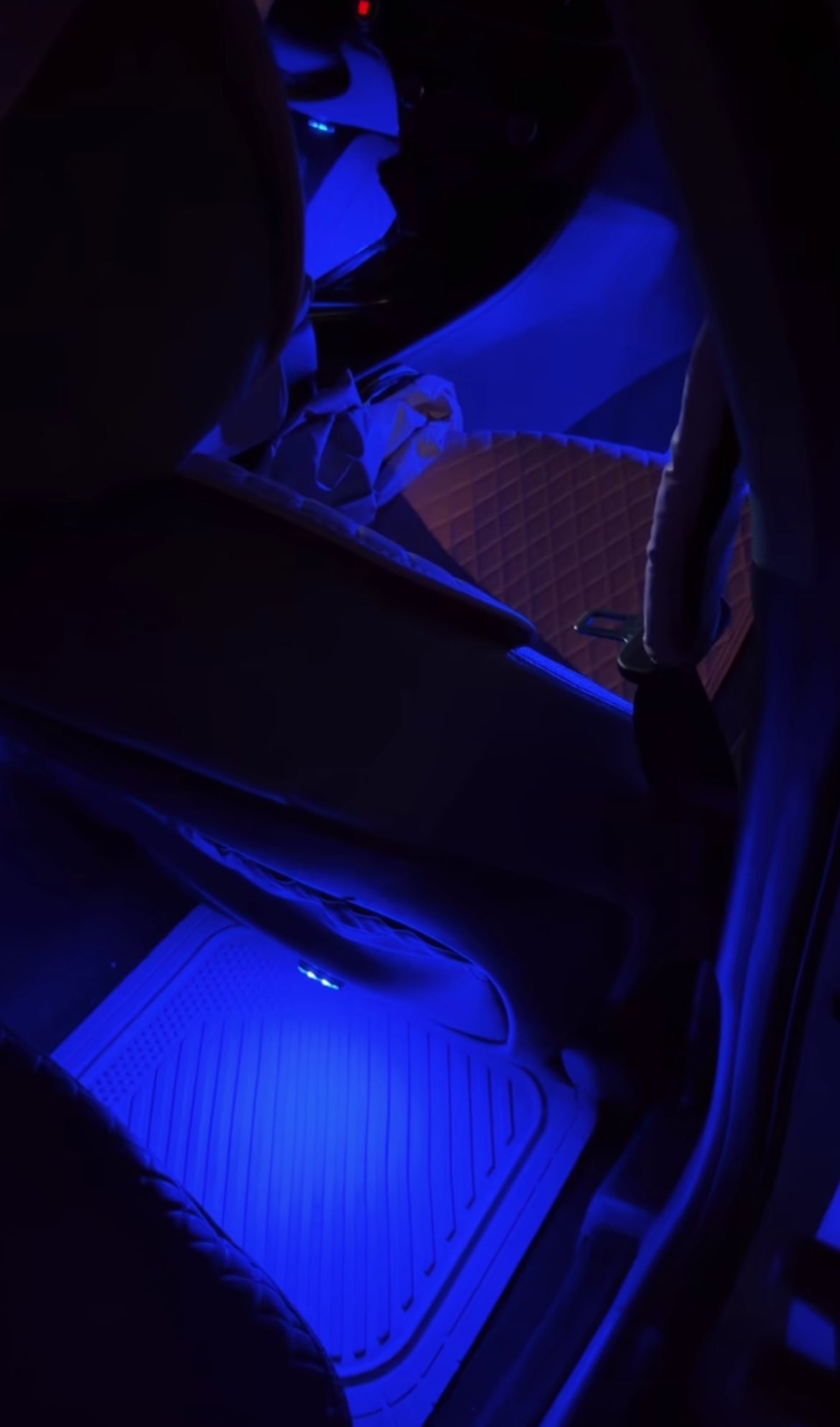 Wiederaufladbares LED-Beleuchtungsset für das Auto
