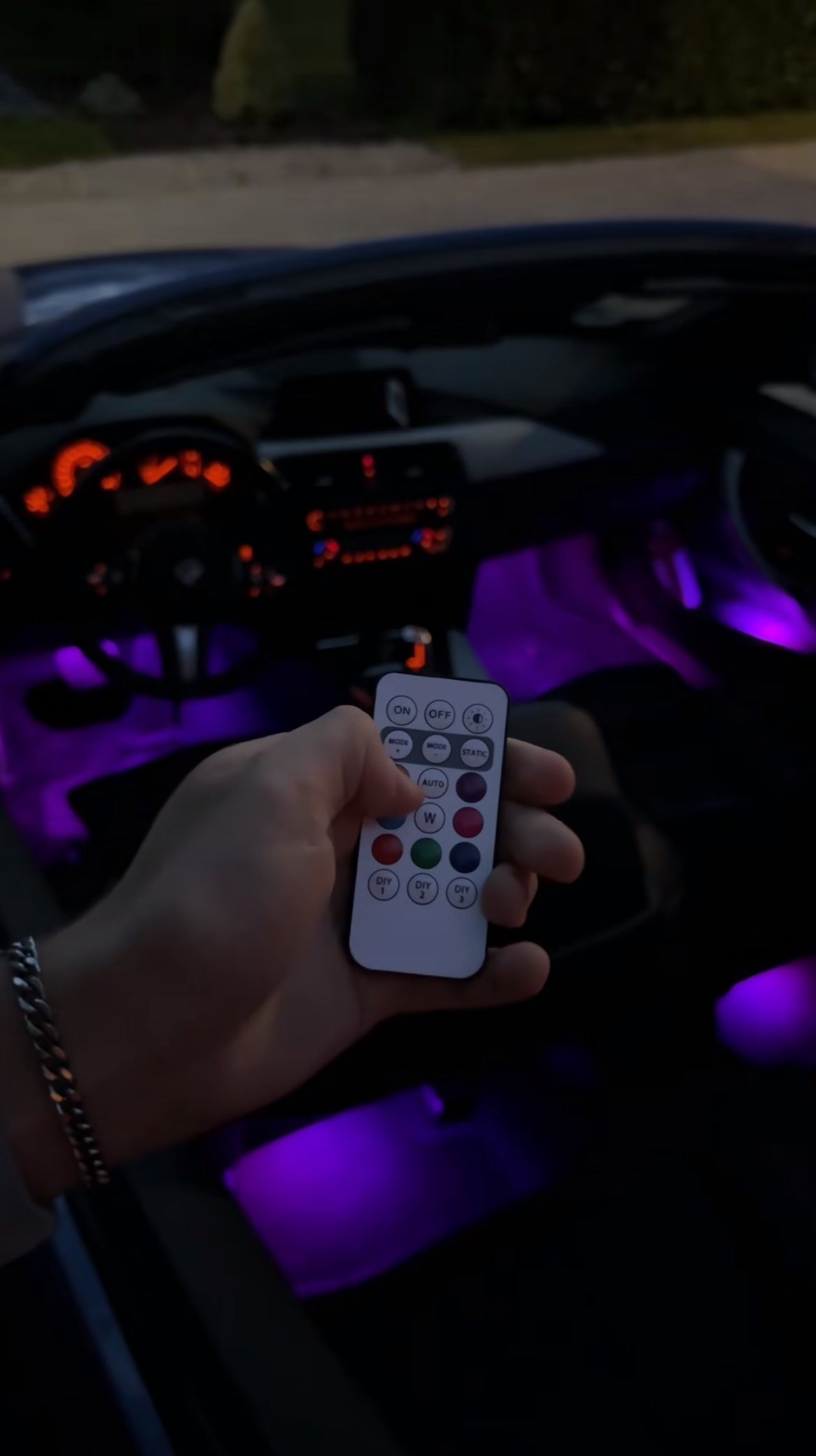 Wiederaufladbares LED-Beleuchtungsset für das Auto